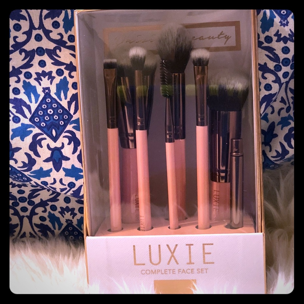 Luxie makeup brushes - Complete face set